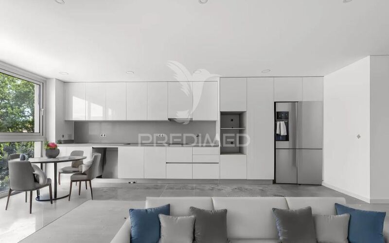 Apartment T3 neue under construction São Vicente Braga - balcony, parking space, air conditioning, quiet area, lots of natural light, garage