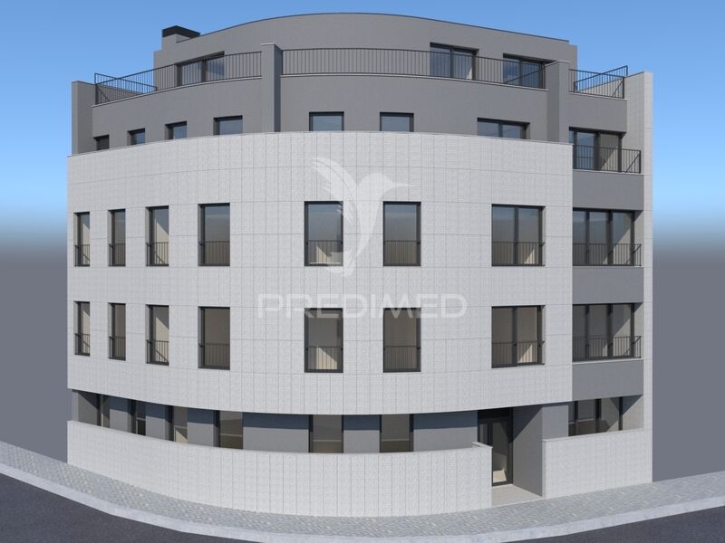 Apartamento T2 Paranhos Porto - 1º andar, varanda, cozinha equipada