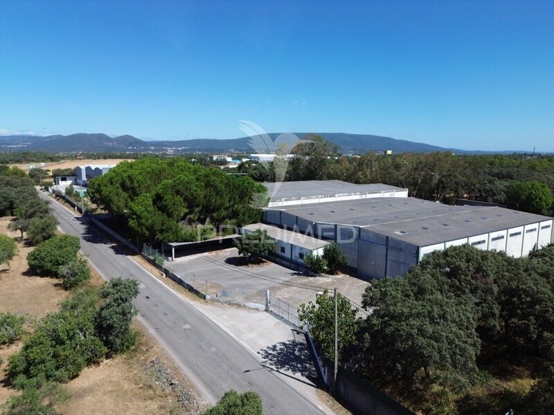 Pavilion Bugalhos - Alcanena with an area of 1.799,00sqm