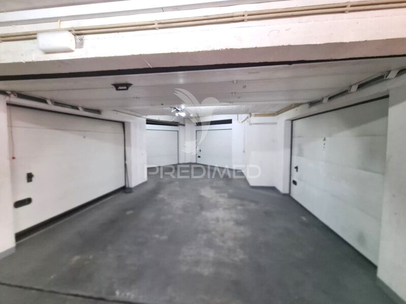 Garagem com 67m2 Sintra