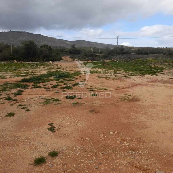 Land with 1960sqm Quelfes Olhão