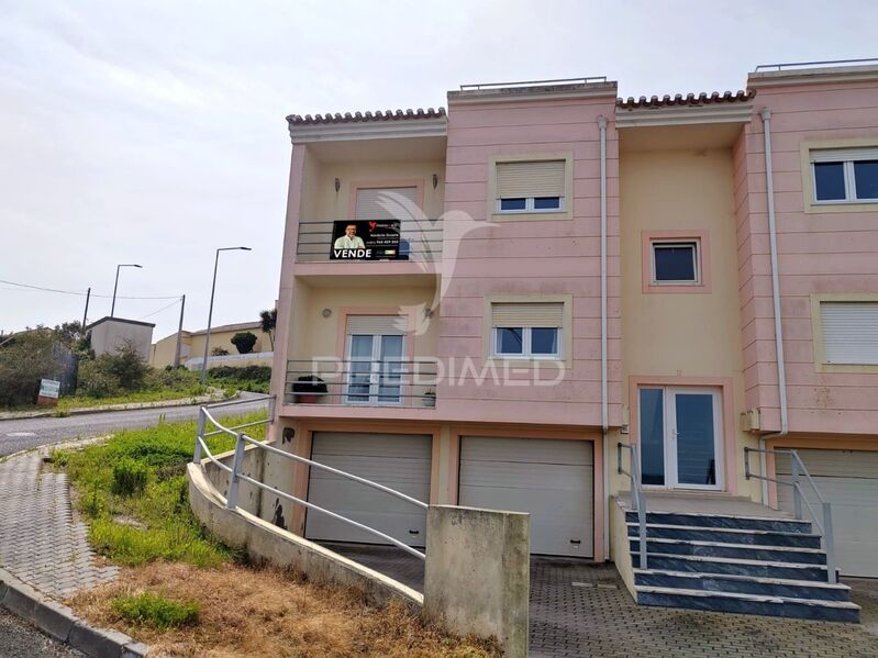 Apartment T2 Duplex Lourinhã - balcony, ground-floor, barbecue, terrace, central heating, garage