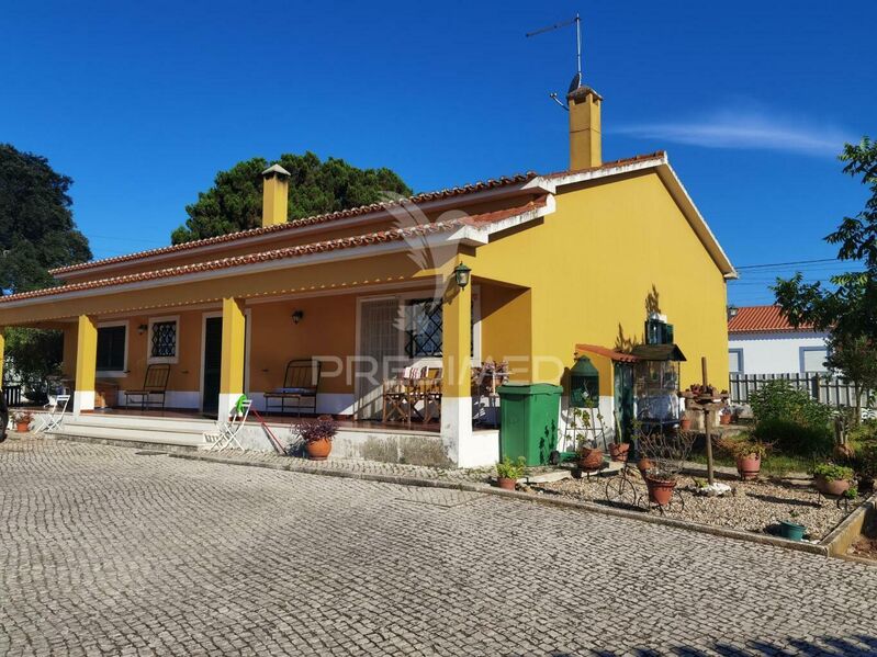 House V4 Single storey Alcanhões Santarém - garden, barbecue, fireplace, garage