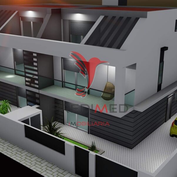 House Modern V4 Fernão Ferro Seixal - balcony, floating floor, alarm, solar panels, double glazing, garden, balconies, excellent location