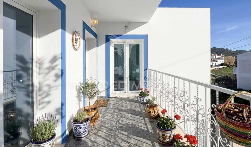 Apartamento Moderno T3 Alcoutim - varandas, sótão, painéis solares, ar condicionado, painel solar, mobilado, equipado