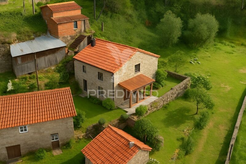 Moradia V3 Moderna Terras de Bouro - jardim