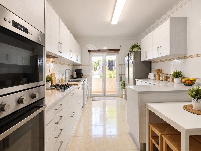 Apartamento T3 Cadaval - aquecimento central, varanda, garagem