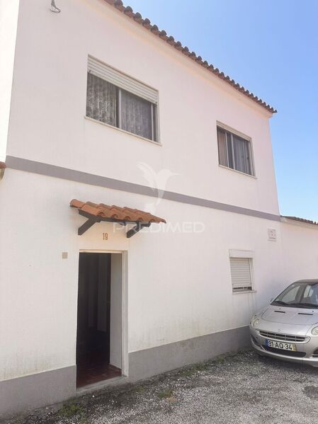 House V3 Torres Vedras - attic