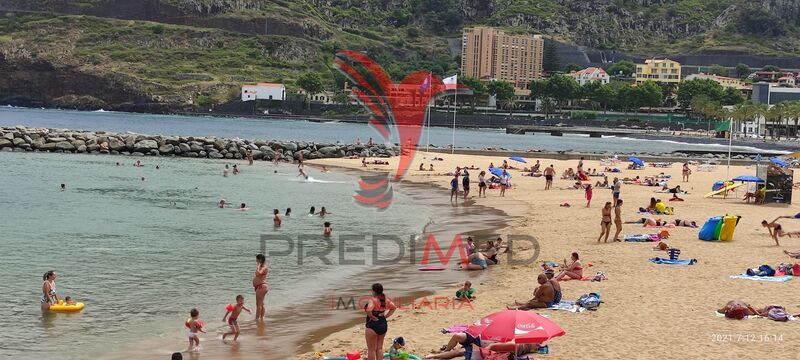 Terreno com 2270m2 Machico