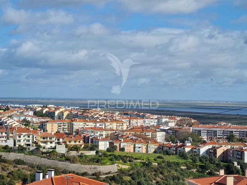 Apartamento T3 Vila Franca de Xira - excelente localização, garagem, 2º andar, vista rio, terraço, varanda, lareira, r/c