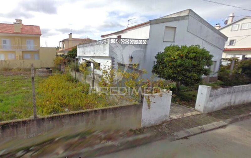 House V3 Isolated Fernão Ferro Seixal - garden, double glazing, garage, attic, balcony