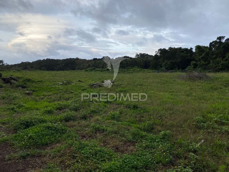 Land with 4757sqm Urzelina (São Mateus) Velas - construction viability