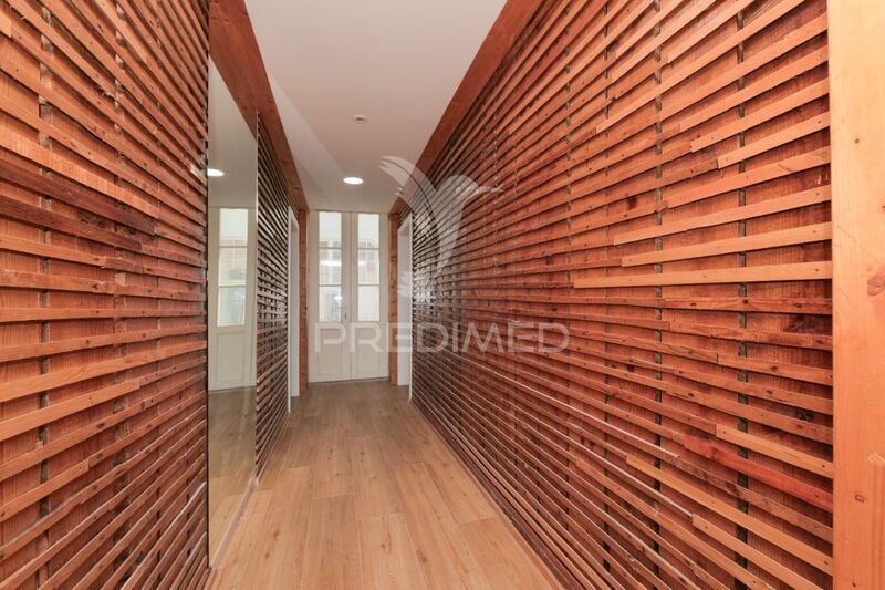 Building nouvel Coimbra - easy access, privileged location