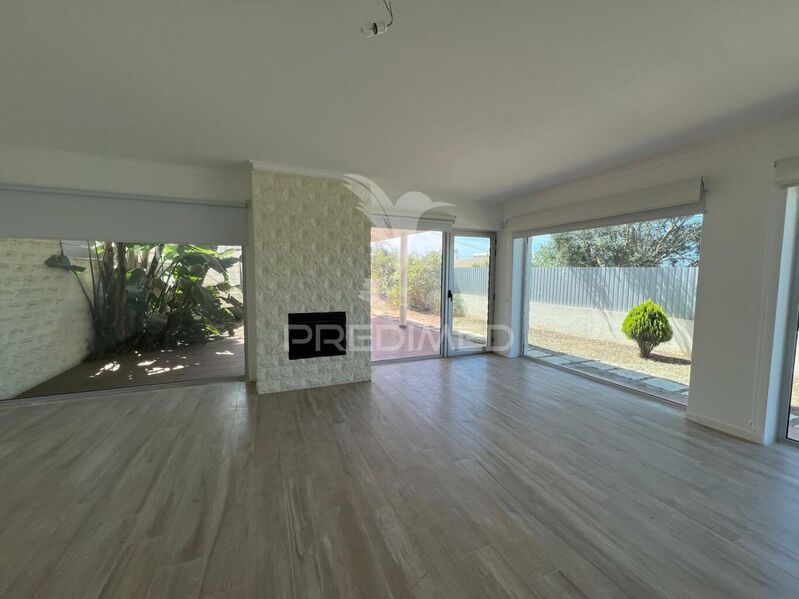 House nueva V5 Alvor Portimão - terrace, fireplace, garden, garage, store room, swimming pool, air conditioning