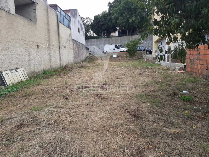 Terreno Urbano com 300m2 Águeda