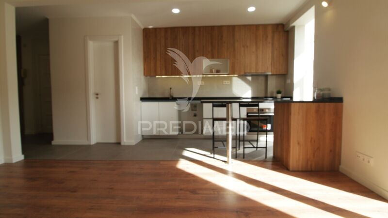 Apartment Refurbished 2 bedrooms Venteira Amadora - balcony, floating floor, double glazing, ground-floor, kitchen