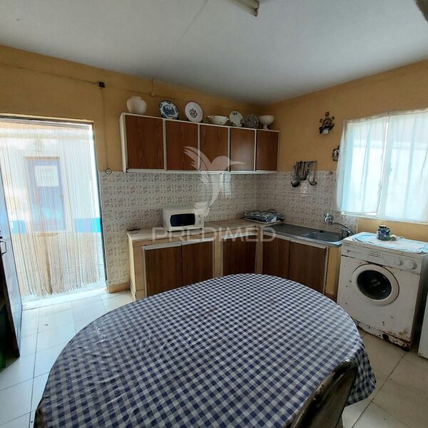 Casa Típica para recuperar V0 Abrã Santarém - garagem
