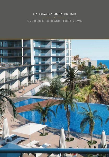 Apartamento T1 de luxo São Martinho Funchal - piscina, arrecadação, vista mar, parqueamento, condomínio fechado, jardim