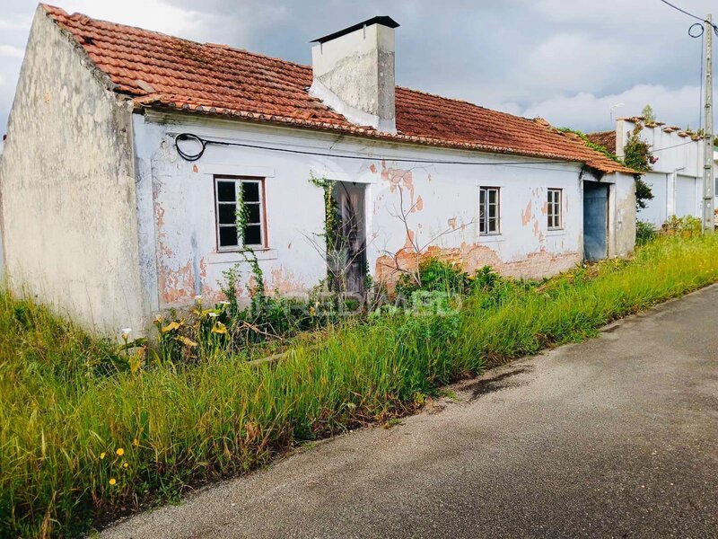 дом V3 Leiria - сад, гараж