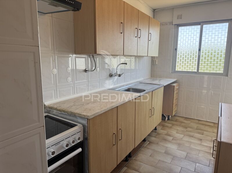 Apartamento bem localizado T4 Moita