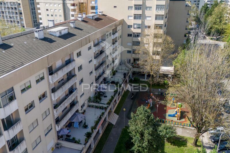 Apartamento T4 Moderno São Victor Braga - cozinha equipada, piscina, varanda, garagem
