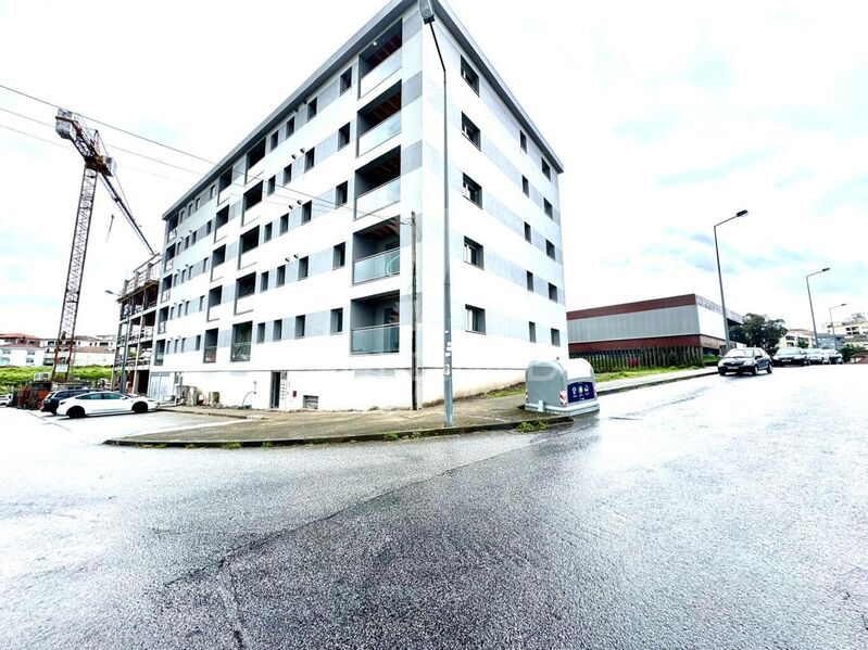 Апартаменты новые в процессе строительства T3 São Vicente Braga - спокойная зона, веранда, гаражное место, гараж, много натурального света, система кондиционирования