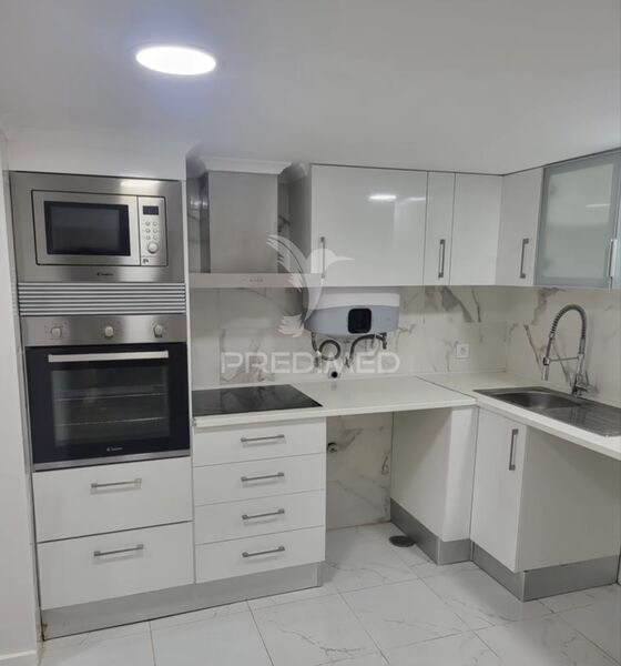 Moradia V2 Remodelada Benavente - vidros duplos, sótão