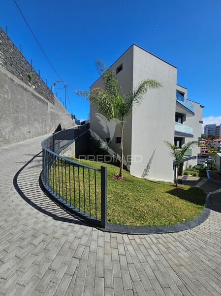 апартаменты T2 новые São Martinho Funchal - подсобное помещение, закрытый кондоминиум, веранда