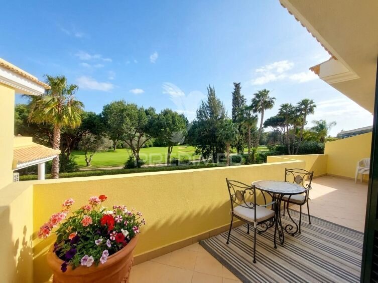Apartment 3 bedrooms Quarteira Loulé - garage, gardens, fireplace, balconies, condominium, swimming pool, store room