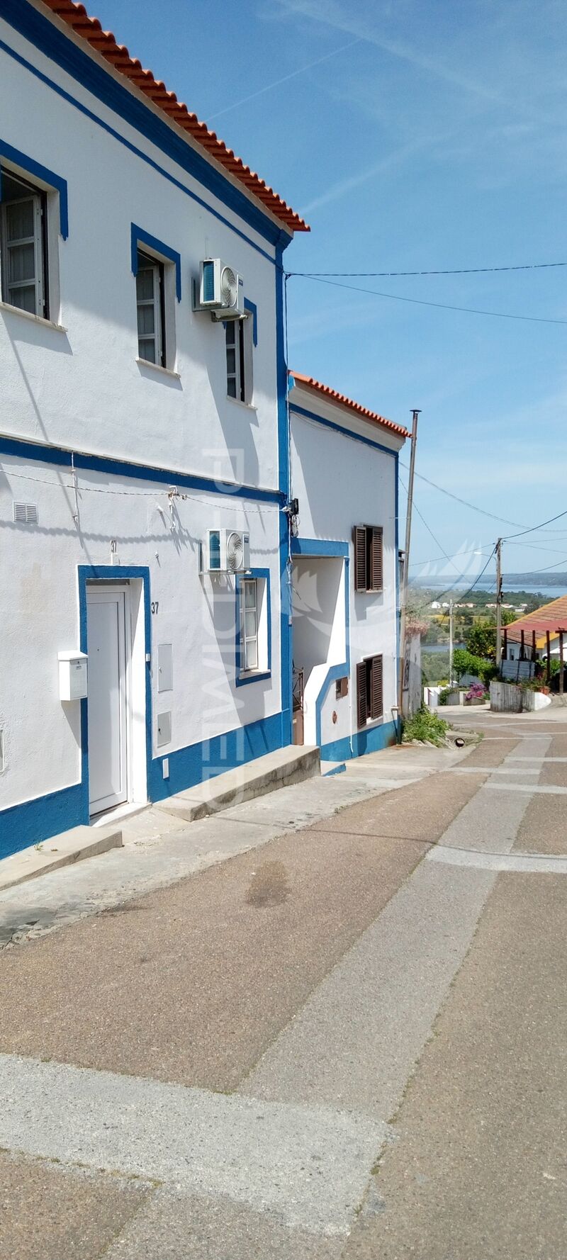 House Typical in the center 4 bedrooms Montargil Ponte de Sor - terrace, air conditioning, excellent location
