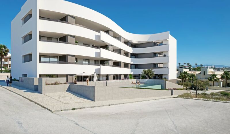 Apartamento Moderno T3 Santa Maria Lagos - zona calma, ar condicionado, piscina, cozinha equipada
