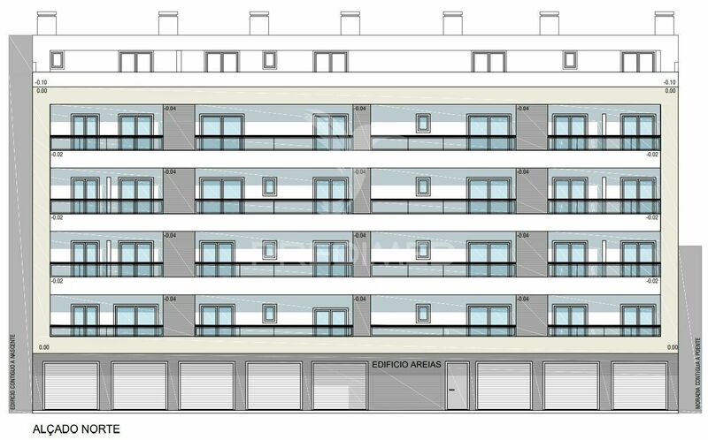 Apartamento Duplex T1 Monte Gordo Vila Real de Santo António - cozinha equipada, arrecadação, varanda, 3º andar, 4º andar, painel solar