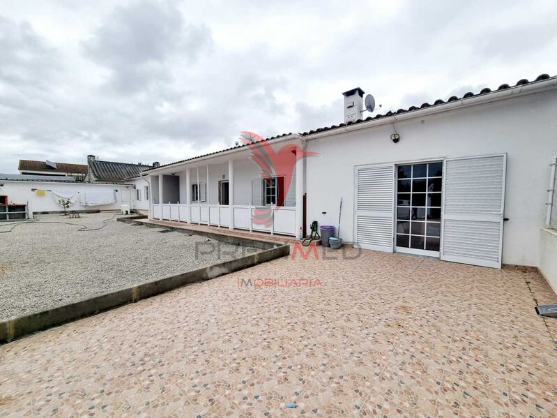 жилой дом V3 Quinta do Anjo Palmela - salamandra, солнечные панели, камин, подсобное помещение, барбекю, автоматические ворота, гараж