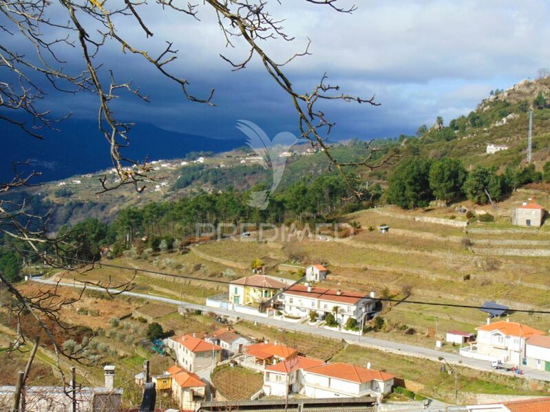 земля агрикультурный для восстановления Torgueda Vila Real - электричество, отличный подъезд, вода