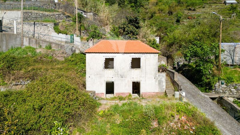 House V3 Modern in ruins Tabua Ribeira Brava
