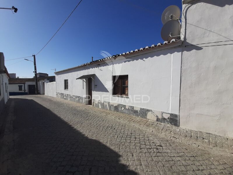 House V4 to renew Ferreira do Alentejo - backyard, garden