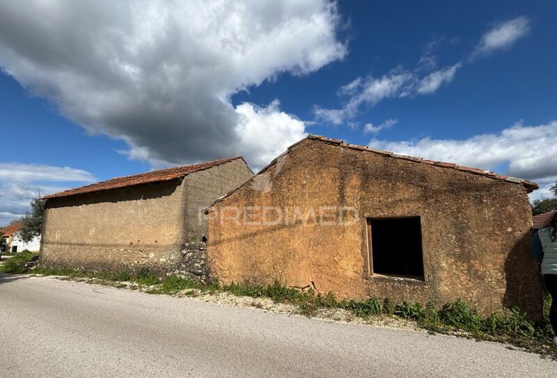Casa V3 Rústica no campo Chãos Ferreira do Zêzere - zona calma, garagem