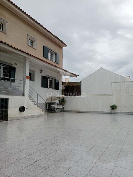 House 4 bedrooms Isolated Aradas Aveiro - backyard, terrace, garden, balcony, fireplace, garage