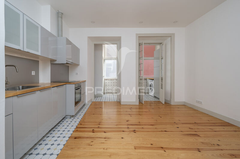 Apartamento Remodelado T2 Estrela Lisboa - marquise, muita luz natural