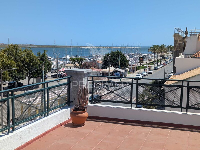 Apartment 2 bedrooms Duplex excellent condition Vila Real de Santo António - terrace, furnished, barbecue, air conditioning, balcony