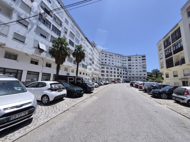 Apartamento Renovado T2 São Sebastião Setúbal
