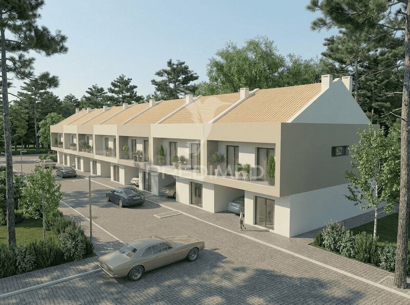 Terreno Urbano com 141m2 Quinta do Conde Sesimbra
