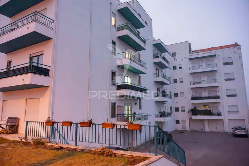 квартира T3 Marinha Grande - центральное отопление, очень красивый район, гараж, балконы