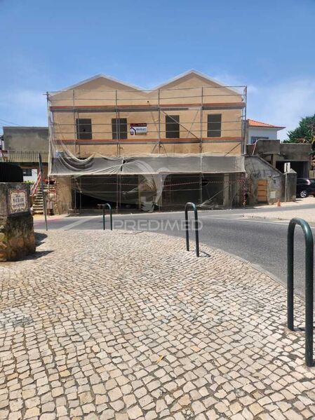 Apartamento Renovado T2 Cascais - 1º andar, terraço, cozinha equipada