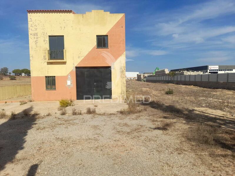 Warehouse with 123sqm Silves