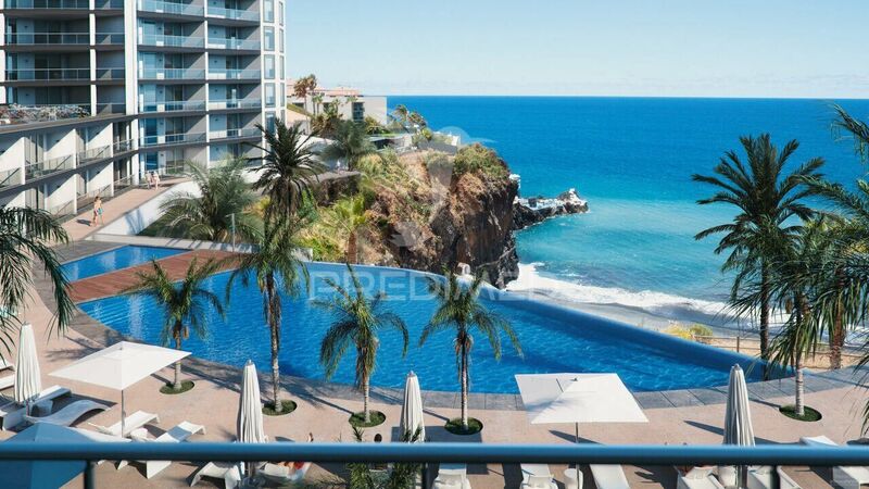 Apartamento novo T4 São Martinho Funchal - jardim, condomínio fechado, parqueamento, piscina, arrecadação, vista mar