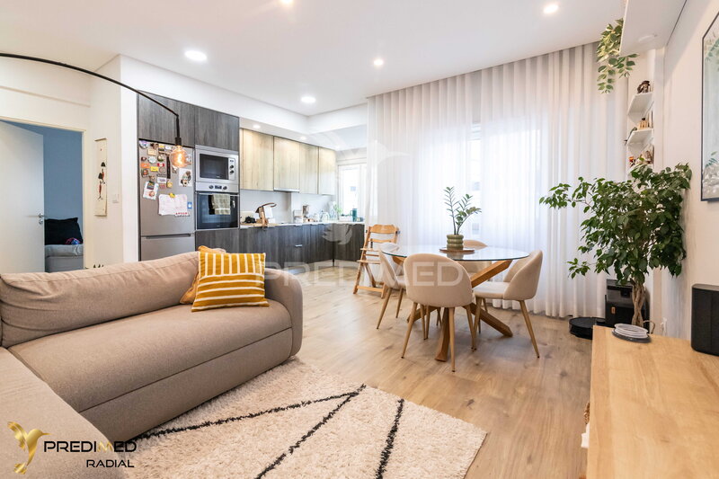 Apartamento T3 odivelas totalmente remodelado