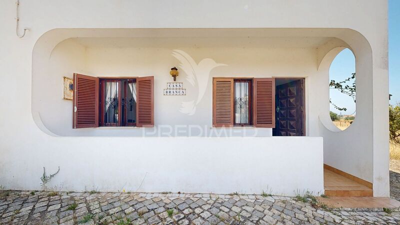 House V5 Guia Albufeira - garage, balconies, barbecue, swimming pool, garden, balcony
