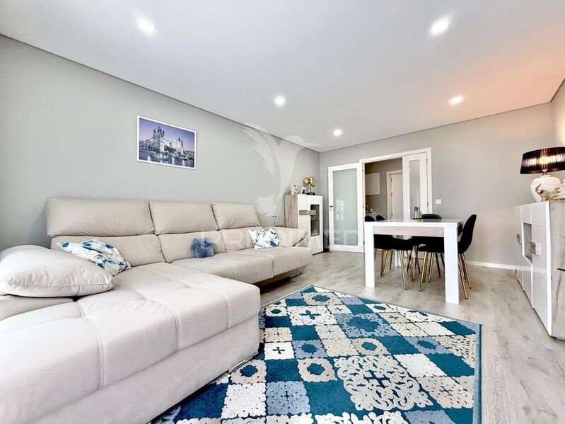 Apartment T3 Renovated Ferreiros Braga - kitchen, garage