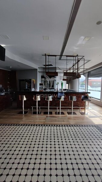 Restaurant Vila Nova de Gaia - great location